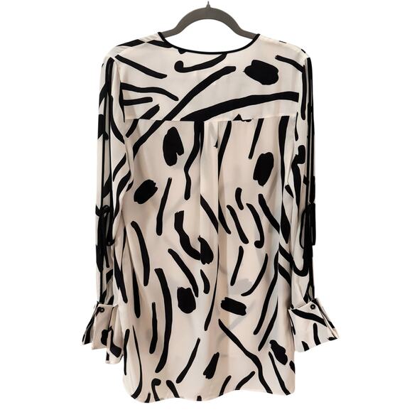 Diane Von Furstenberg DVF 100% Silk Printed Slit Sleeve Blouse Black White Sz 6 - Picture 9 of 14